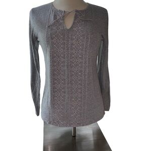 Ashley Judd blouse pullover long sleeve embroidered keyhole with tie size small